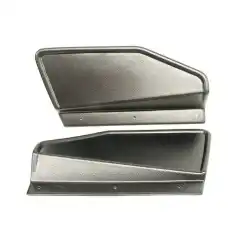 Sideskjørt for montering på stigbrett