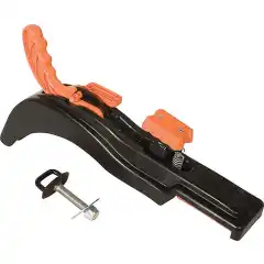 Sikrer snøscooteren under transport